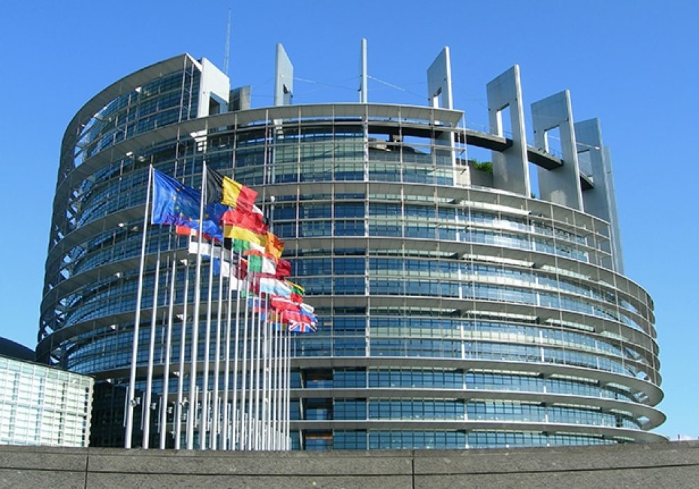 European Parliament building via <a href="http://www.shutterstock.com/pic-24309172/stock-photo-the-european-parliament-building-in-strasbourg-france.html?src=pp-photo-79068304-9s13cgQBBYQrksez2VpIIg-4"> Shutterstock </a>