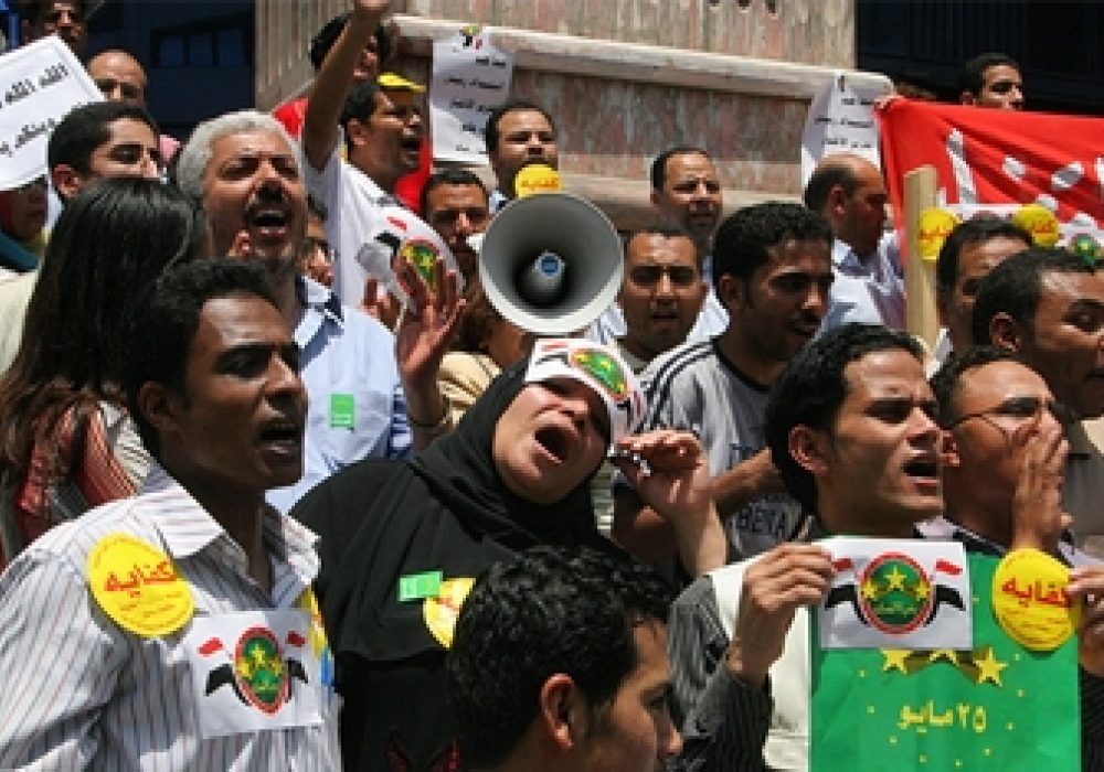 Protest in Cairo. CREDIT: <a href="http://flickr.com/photos/zarwan/153534199/">E. Zarwan</a> (<a href="http://creativecommons.org/licenses/by-nd/2.0/" target=_blank>CC</a>).