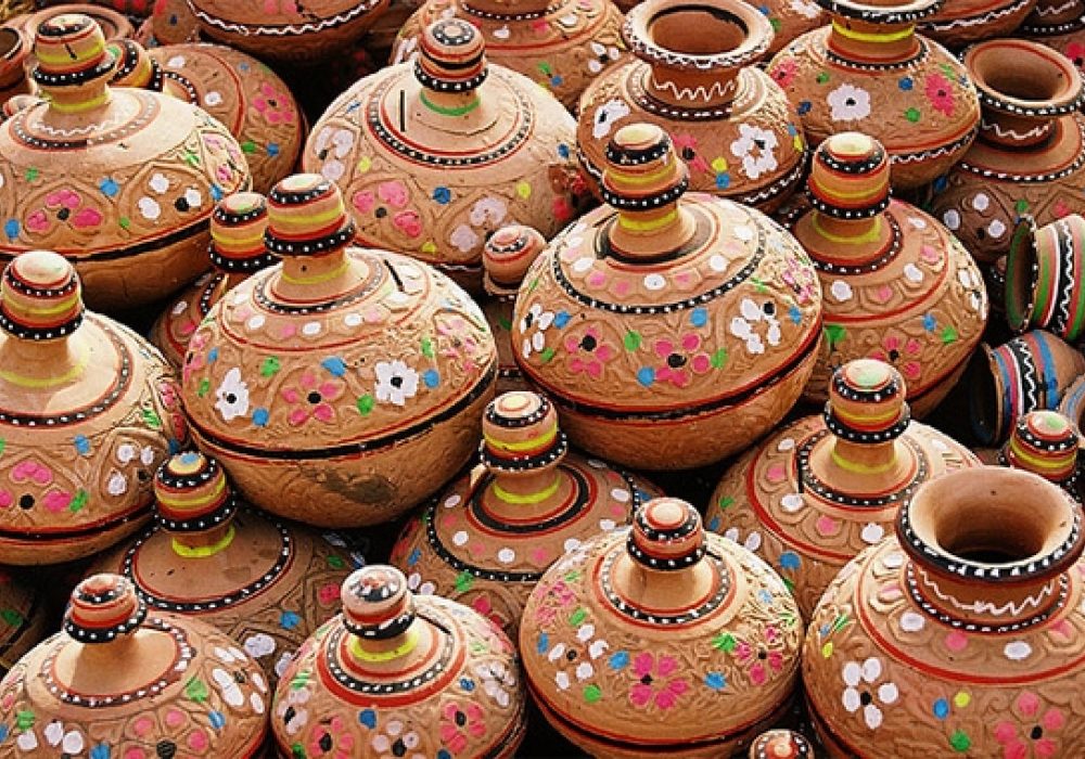 Pakistani piggybanks, or <em>gallas</em>. CREDIT: <a href="http://flickr.com/photos/umairmohsin/121150243/">Umair Mohsin</a> (<a href="http://creativecommons.org/licenses/by-nc-sa/2.0/deed.en-us">CC</a>).