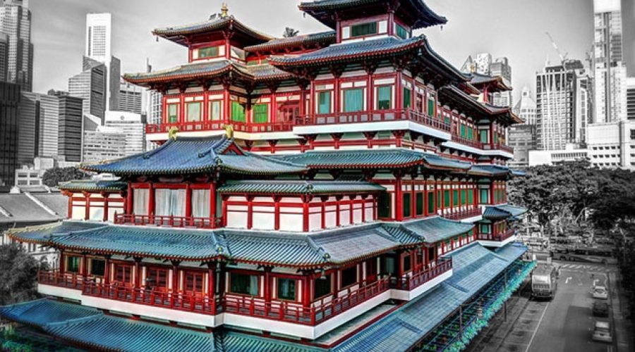 Buddha Tooth Relic Temple, Singapore. CREDIT: <a href="https://www.flickr.com/photos/31085717@N00/7983276207/" target="_blank">Khairul Nizam</a>