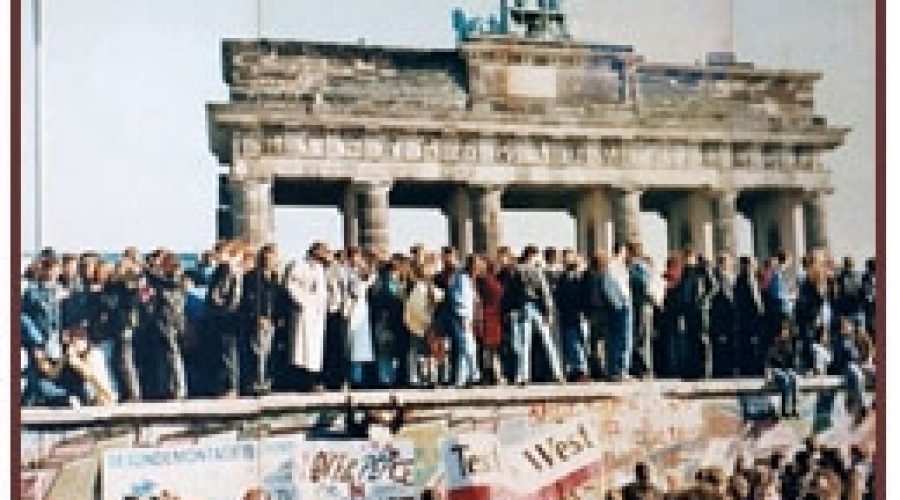 <a href="http://commons.wikimedia.org/wiki/File:Thefalloftheberlinwall1989.JPG" target=_blank>The Fall of the Berlin Wall, 1989</a>.<br> Unknown photographer, public domain.