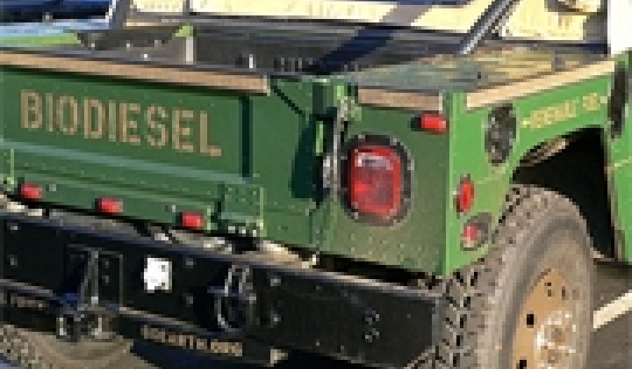 A biodiesel Hummer. "<a href="http://flickr.com/photos/jurvetson/139447357/">Swords to <br>ploughshares</a>" by Steve Jurvetson (<a href="http://creativecommons.org/licenses/by/2.0/deed.en">CC</a>).