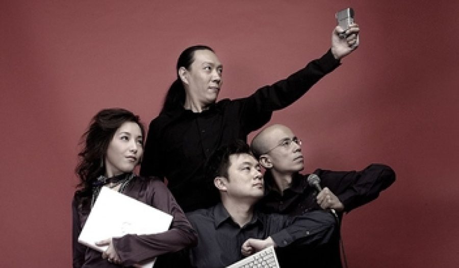 CREDIT: <a href="http://www.flickr.com/photos/nihaoblog/75877575/" target=_blank>blogger-china</a> (<a href="http://creativecommons.org/licenses/by-nc-nd/2.0/deed.en-us">CC</a>).