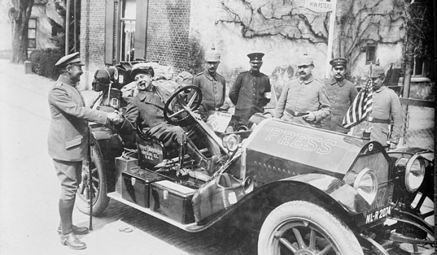 American War Correspondent, Germany, 1915. CREDIT: <a href="https://commons.wikimedia.org/wiki/File:American_War_Correspondent,_Germany_LCCN2014701695.jpg">Bain News Service/U.S. Library of Congress</a>