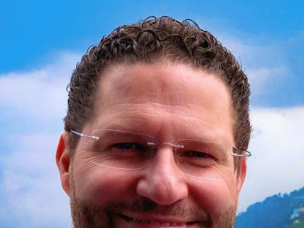 Maurico Rodas Headshot